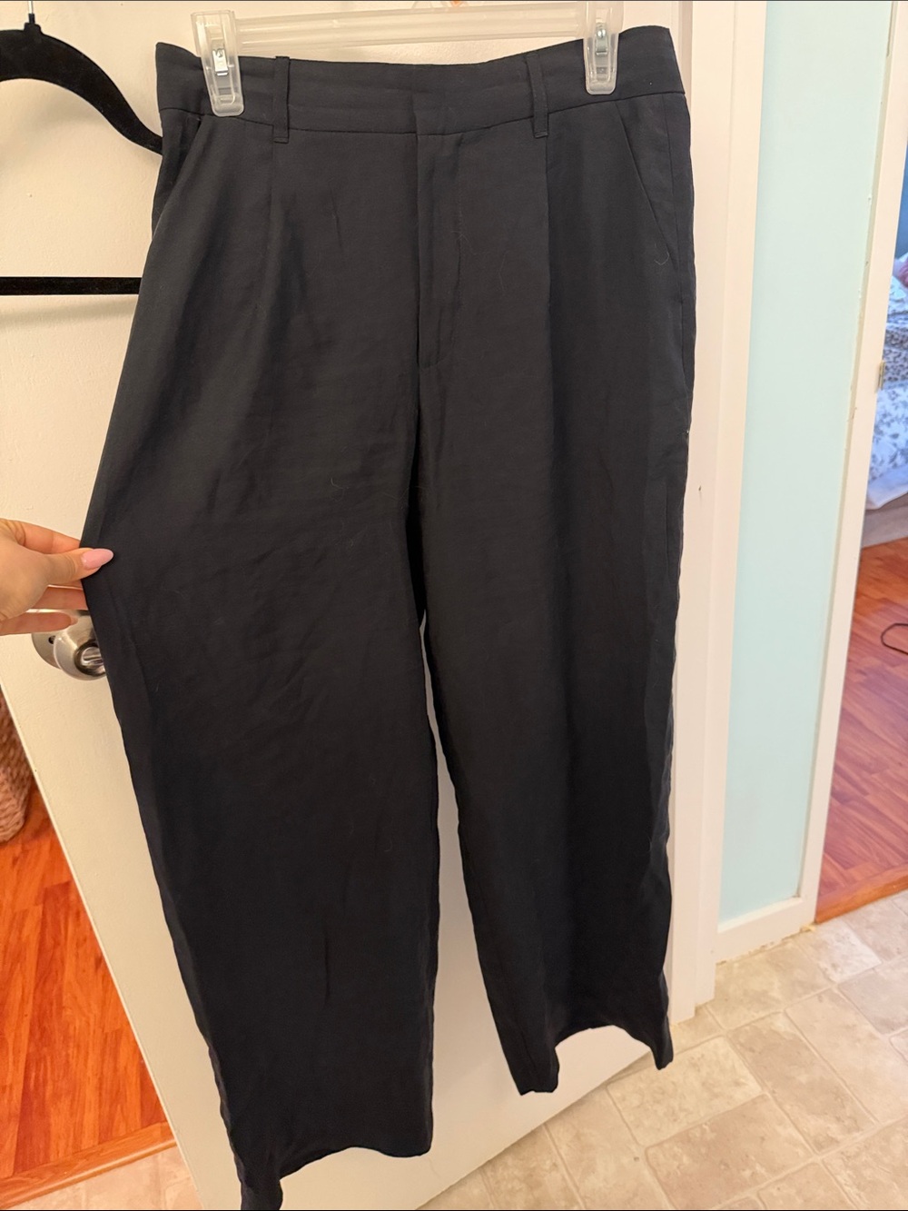 Zara Women’s Black Straight-Leg Dress Pants
